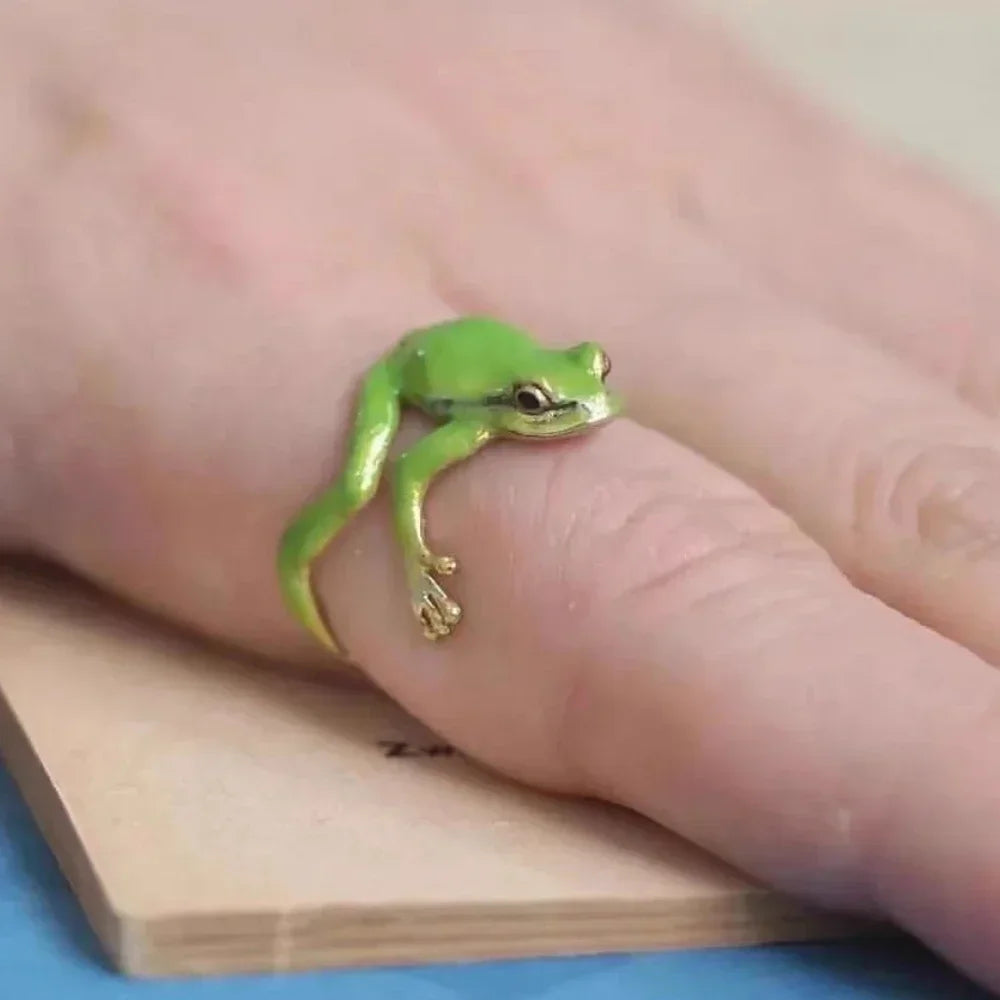 Mini Green Tree Frog Ring