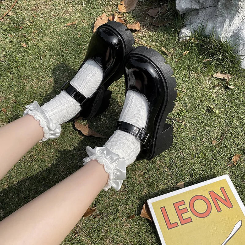 British styls Thick soled shoe