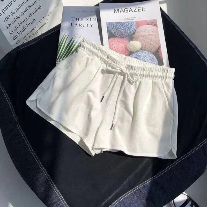 High waisted elastic sports shorts