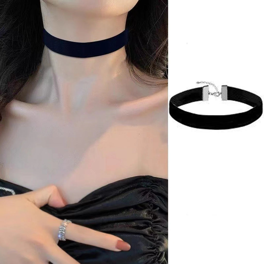 Gothic  Velvet Choker