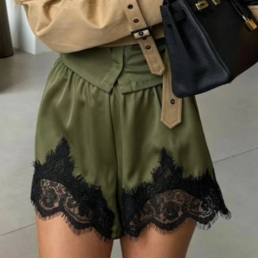 Lace Trim Elastic Waist Shorts
