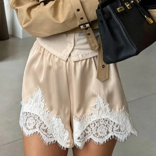 Lace Trim Elastic Waist Shorts