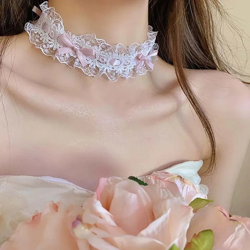 Elegant Lace Bowknot Choker