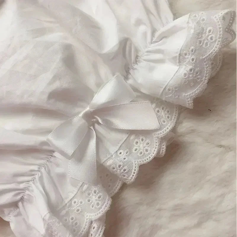 Lace Ruffle Short