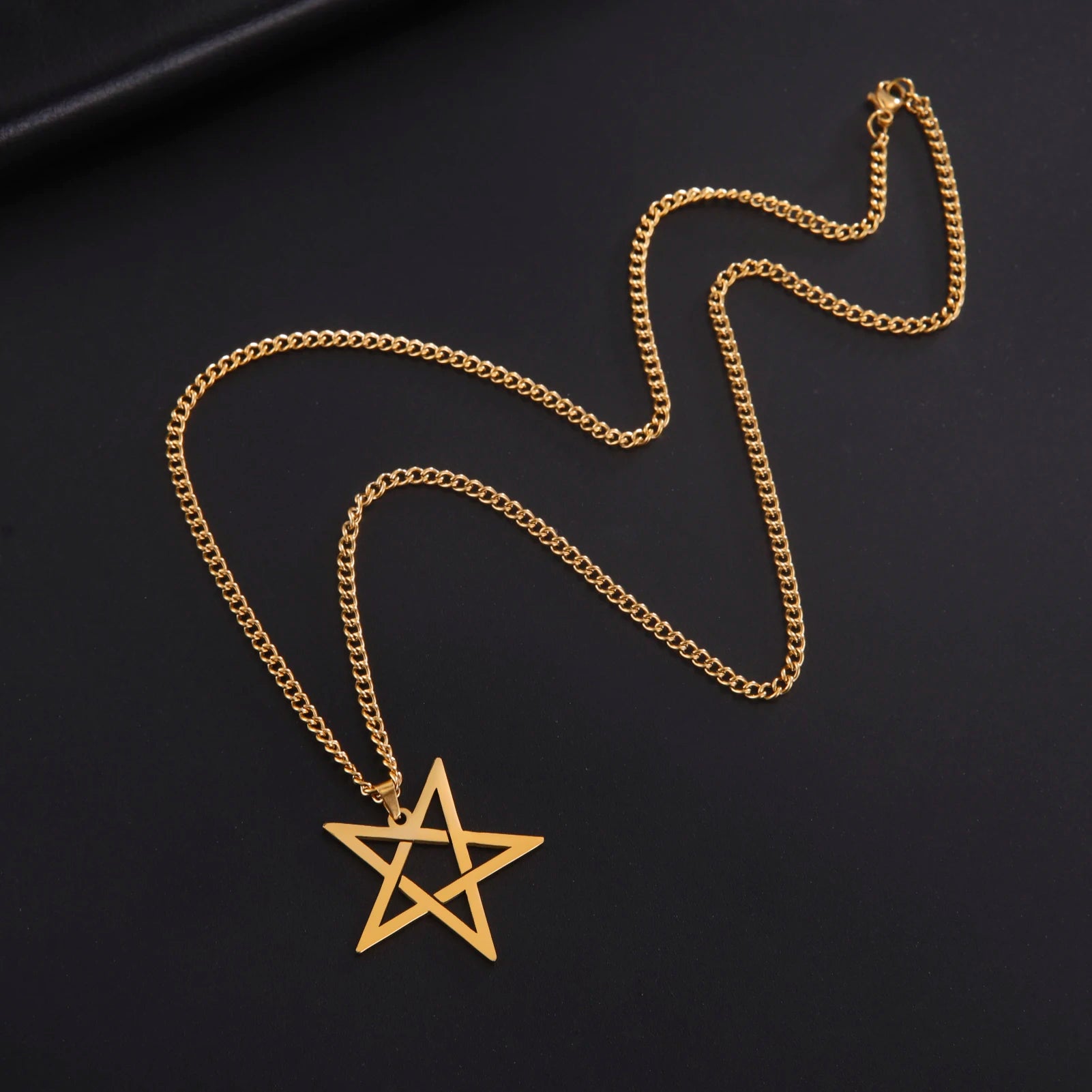 Unift Inverted Pentagram Necklace