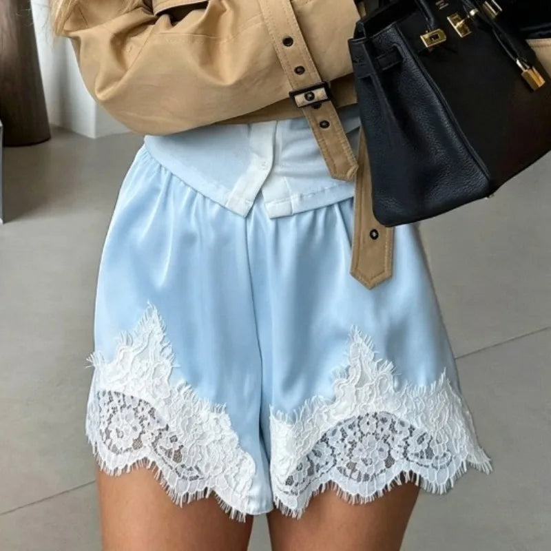 Lace Trim Elastic Waist Shorts