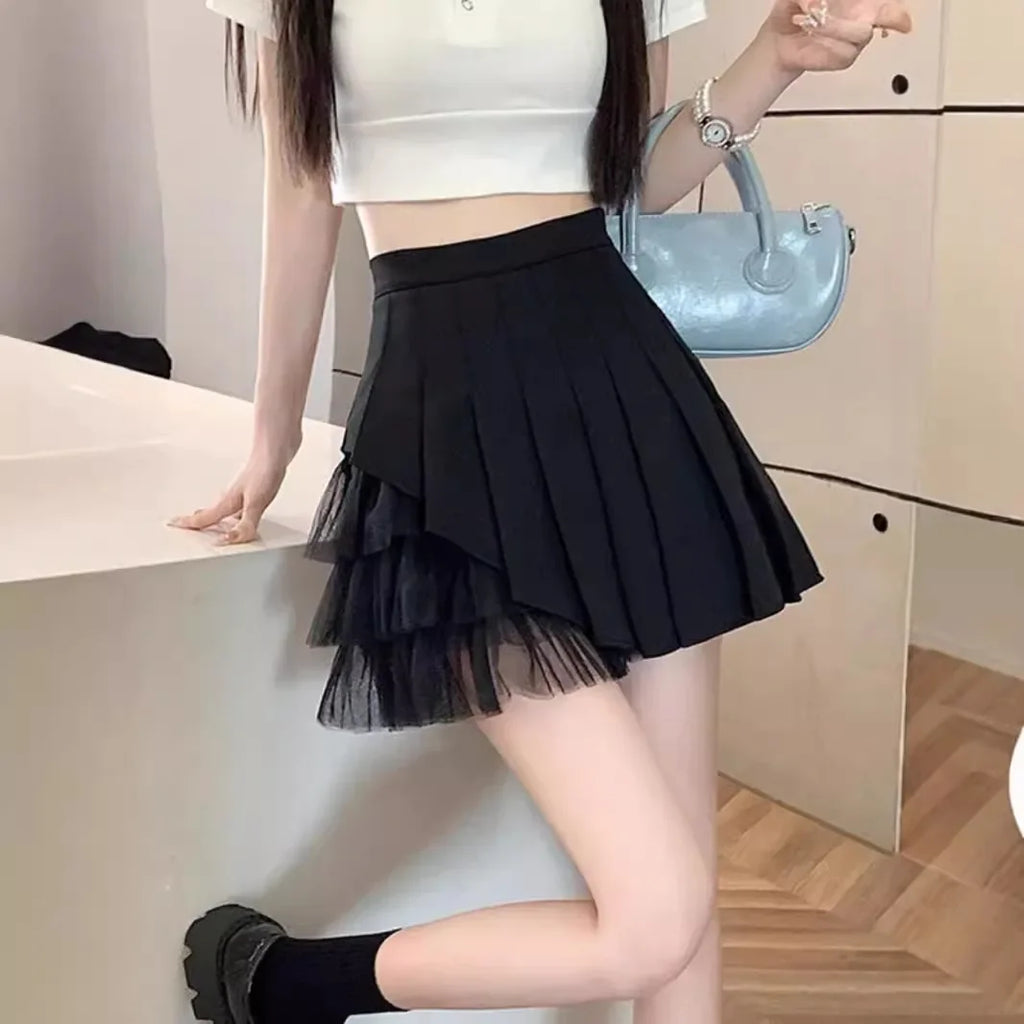 High-waisted  Lace Mini Skirt