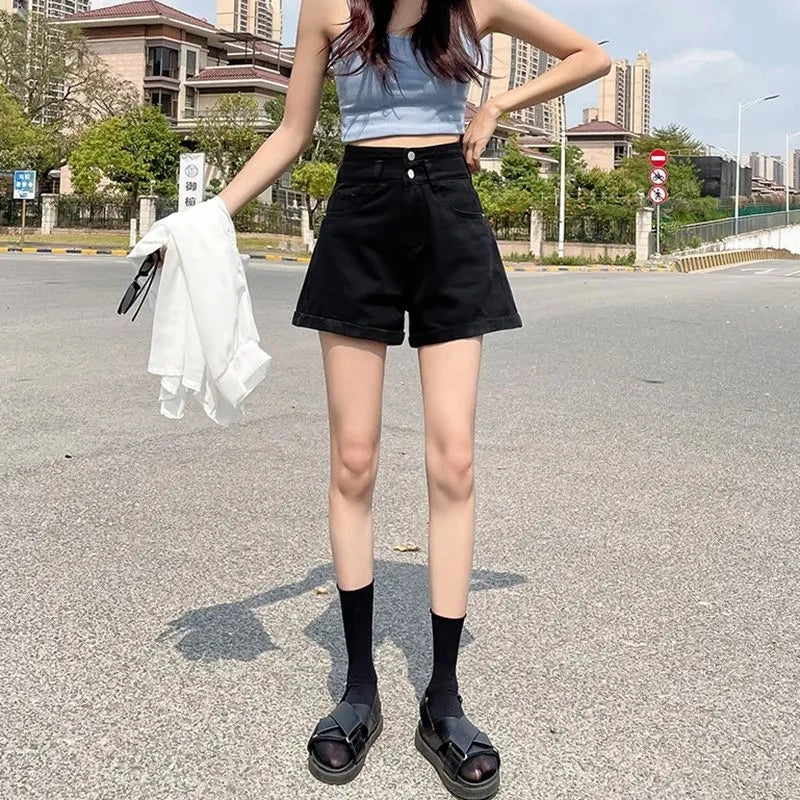 Double-Buckled Straight- Short Jeans